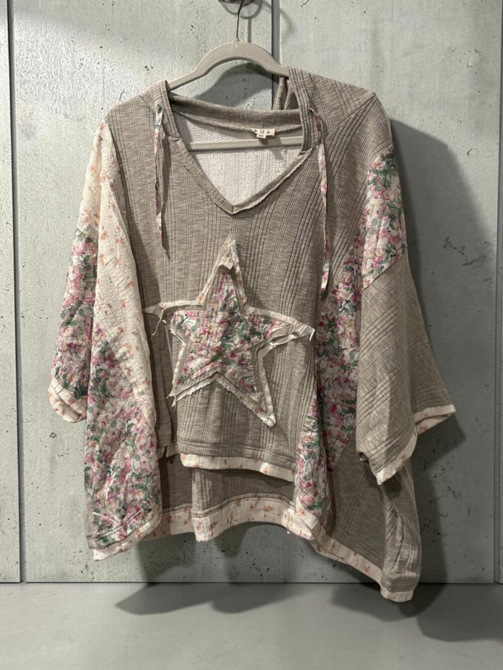 POL Size Large Short Sleeved Hoodie